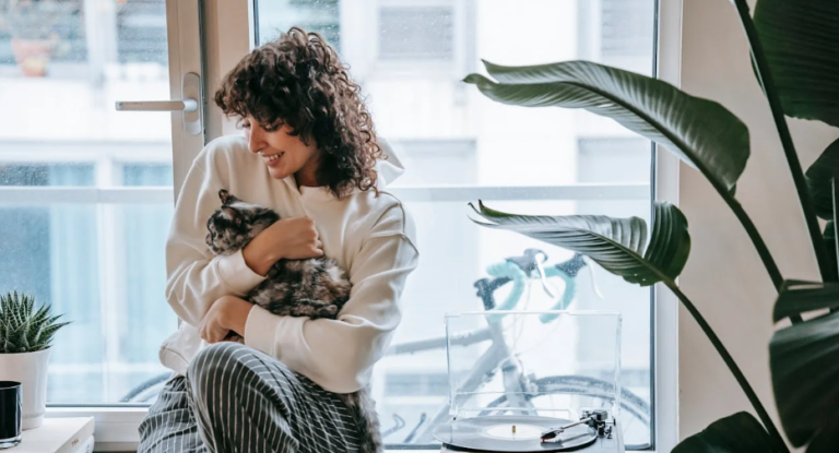 7 Cat-Friendly Houseplants That Won’t Poison Your Pet