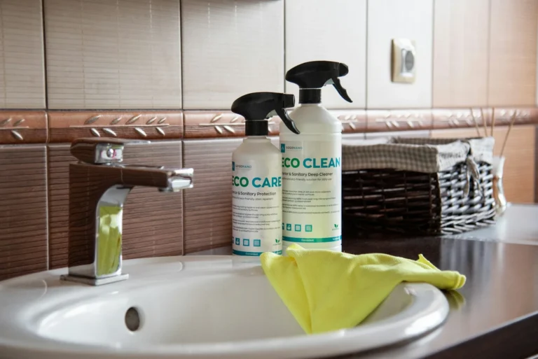 Must-Know Bathroom Cleaning Hacks