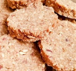 3-Ingredient Strawberry Oats Dog Treats: Easy & Healthy Homemade Snacks