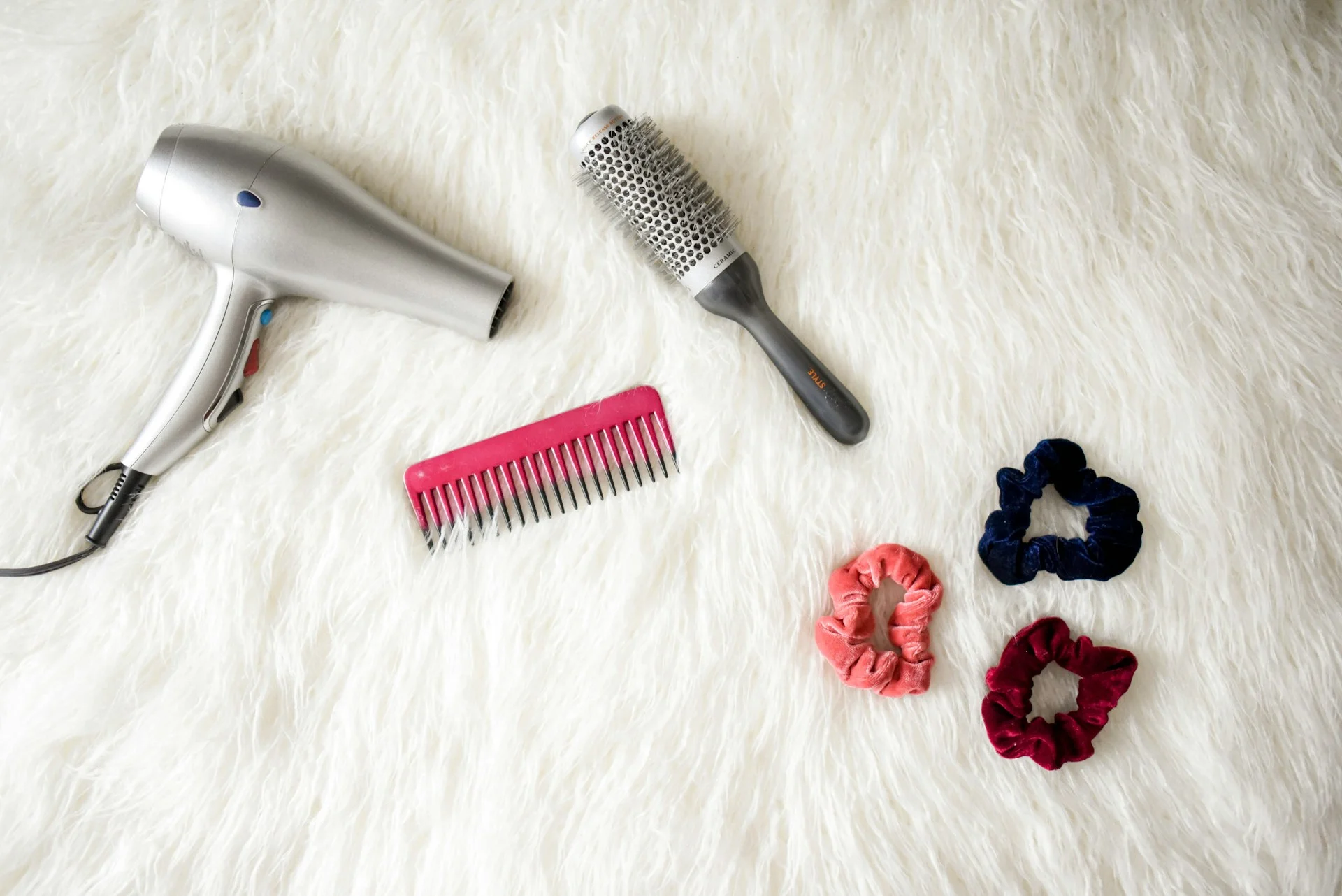How to Clean Hair Brushes