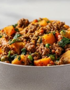 Ollie Dog Food Copycat Recipes: 2 Homemade Versions That Come Pretty Close